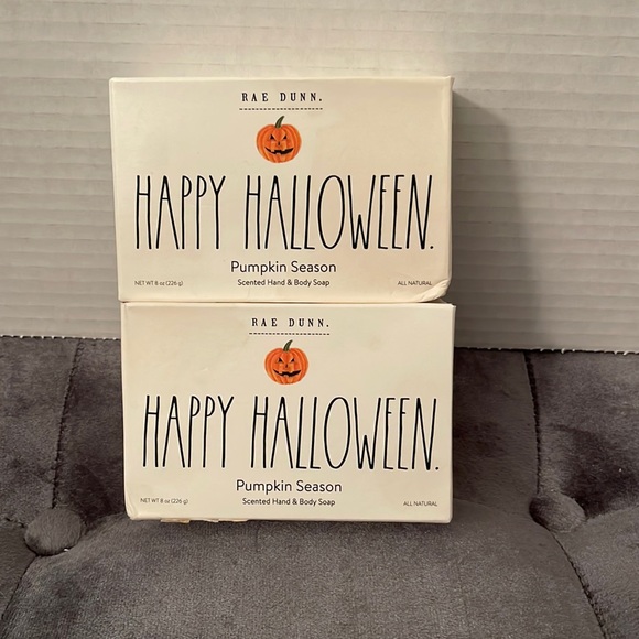 RAE DUNN PUMPKIN SEASON Scented Bar Soap - Picture 1 of 7